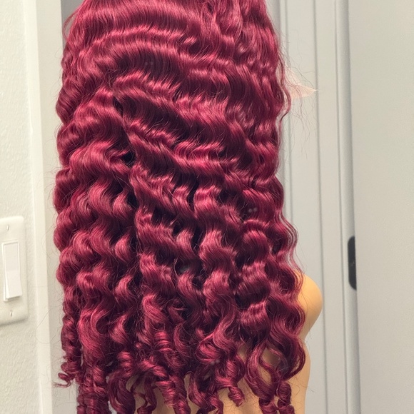💎 13x4 Burmese Curly Wig – Burgundy Beauty (230% Density, 18”) - Picture 4 of 6